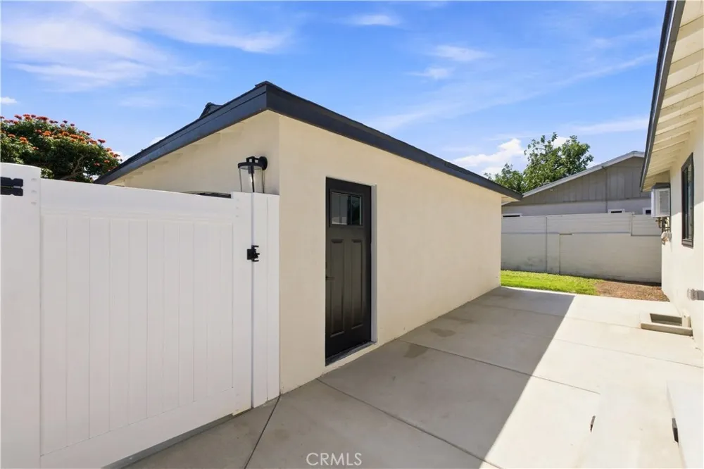 11100 Greenlawn Los Angeles, CA 90230