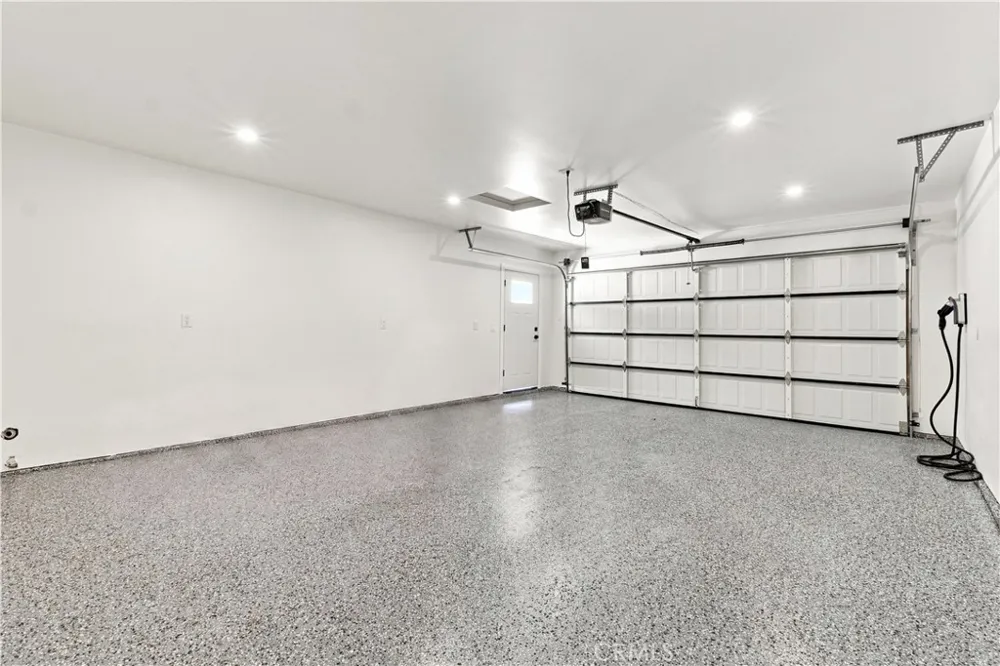 11100 Greenlawn Los Angeles, CA 90230