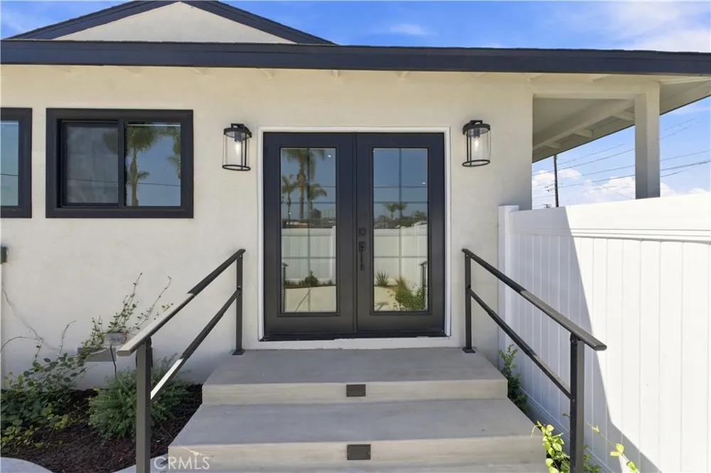 11100 Greenlawn Los Angeles, CA 90230