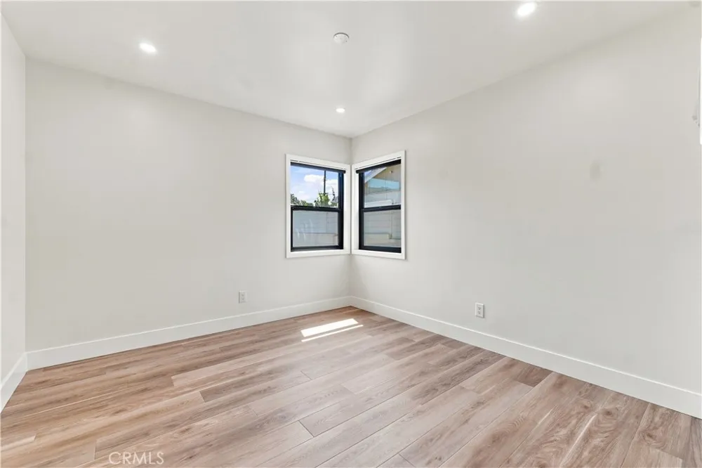 11100 Greenlawn Los Angeles, CA 90230