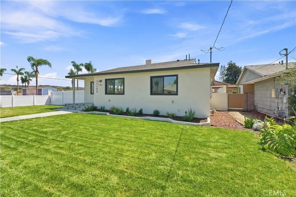11100 Greenlawn Los Angeles, CA 90230