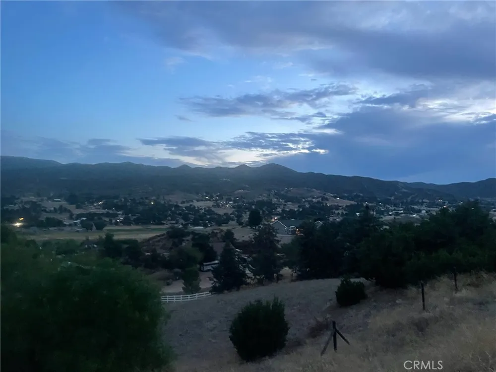 8630 Penhaven Leona Valley, CA 93551