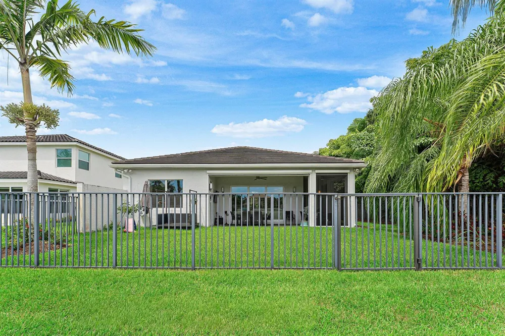 15262 Cherry Creek Lane Delray Beach, FL 33446