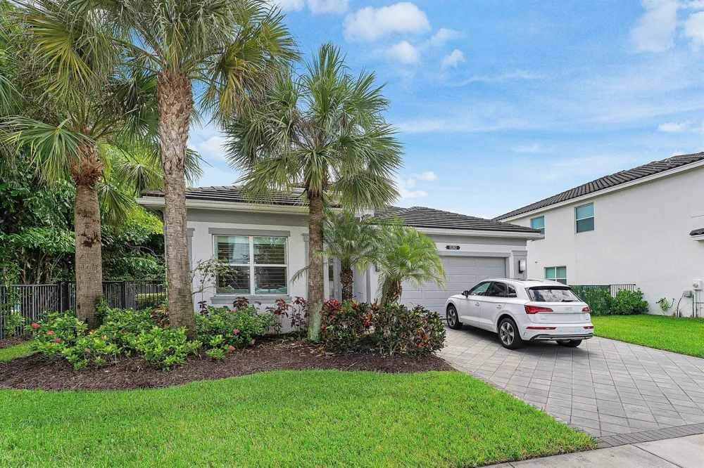 15262 Cherry Creek Lane Delray Beach, FL 33446