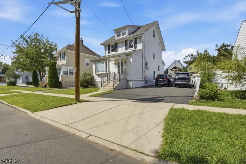 305 Stockton Ave Roselle, NJ 07203
