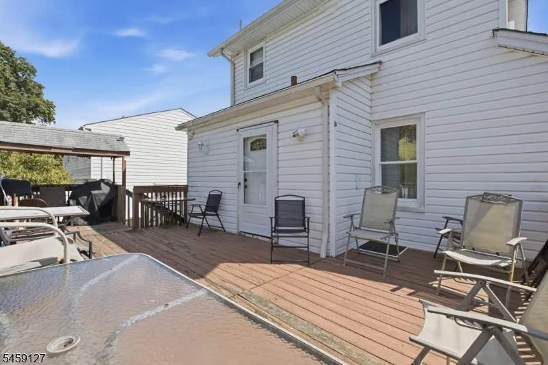 305 Stockton Ave Roselle, NJ 07203