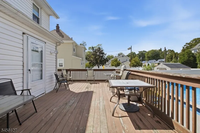 305 Stockton Ave Roselle, NJ 07203