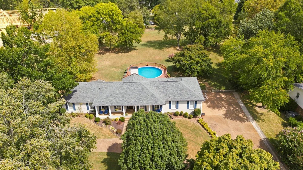 8210 Brentview Court Brentwood, TN 37027