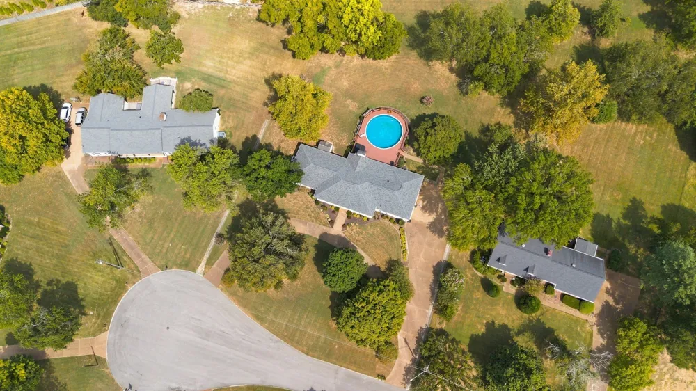 8210 Brentview Court Brentwood, TN 37027