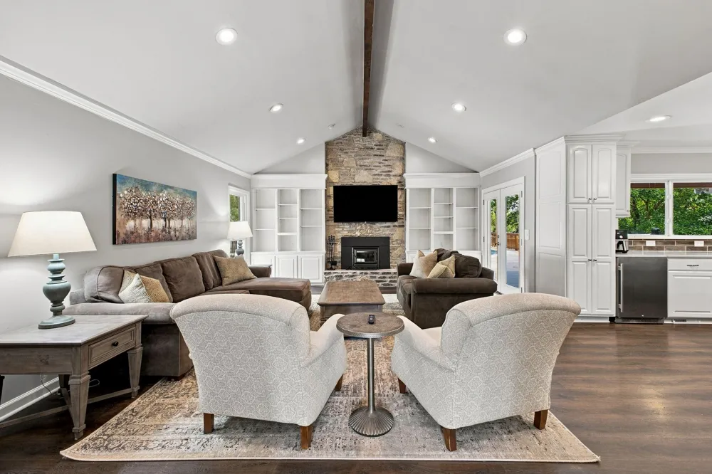 8210 Brentview Court Brentwood, TN 37027