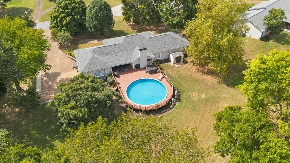 8210 Brentview Court Brentwood, TN 37027