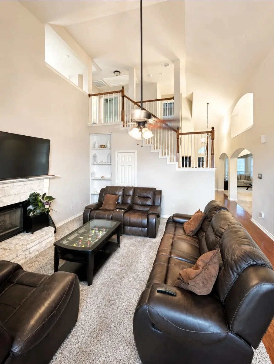 1504 Mountain Laurel Lane DeSoto, TX 75115