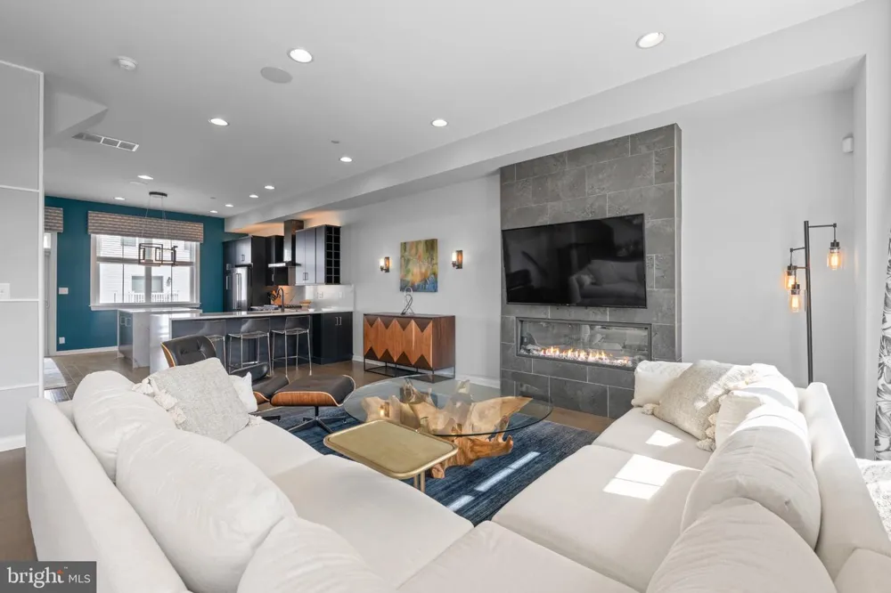 105 SMITHWORKS BOULEVARD #3 Phoenixville, PA 19460