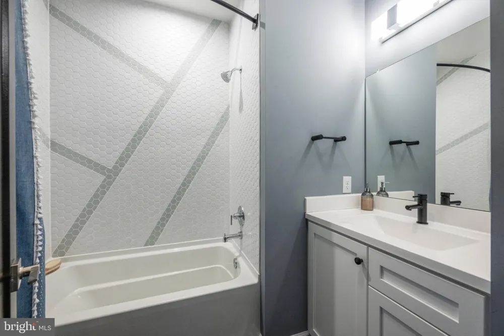 105 SMITHWORKS BOULEVARD #3 Phoenixville, PA 19460