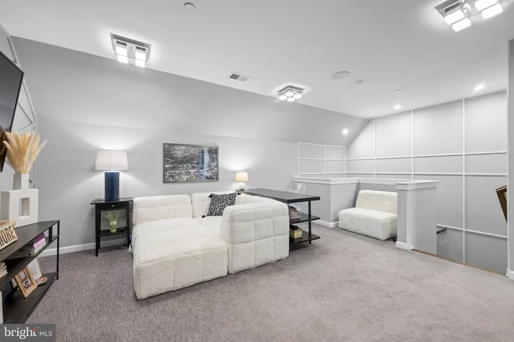 105 SMITHWORKS BOULEVARD #3 Phoenixville, PA 19460
