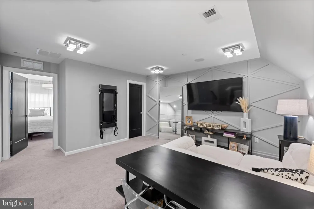 105 SMITHWORKS BOULEVARD #3 Phoenixville, PA 19460