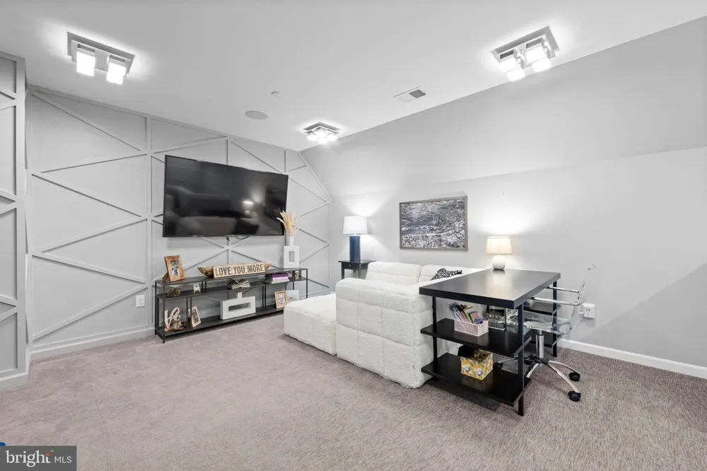 105 SMITHWORKS BOULEVARD #3 Phoenixville, PA 19460