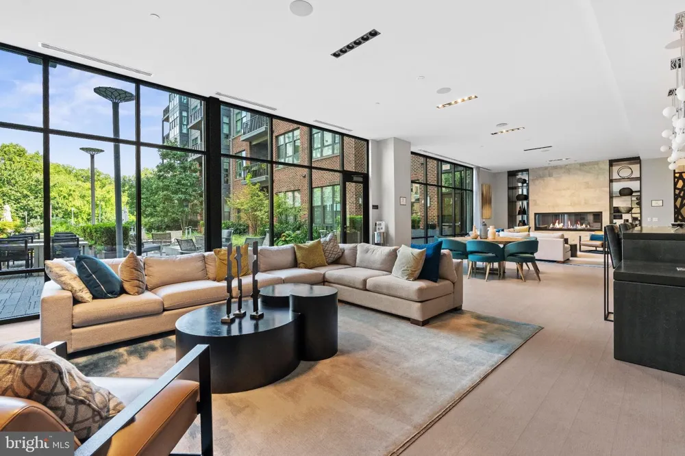 1761 OLD MEADOW ROAD #215 Mclean, VA 22102