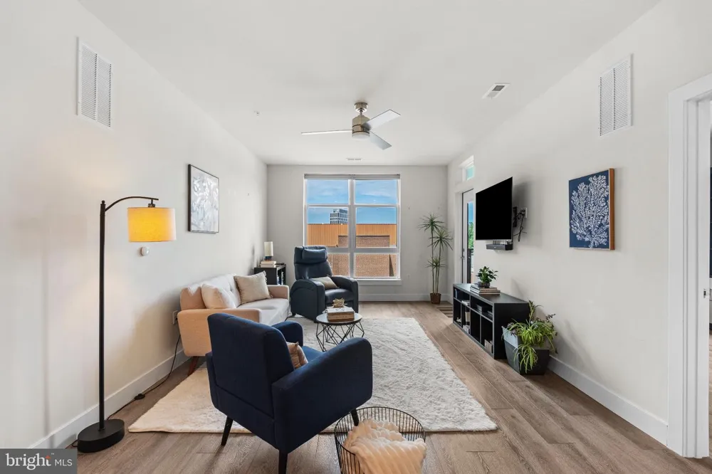 1761 OLD MEADOW ROAD #215 Mclean, VA 22102