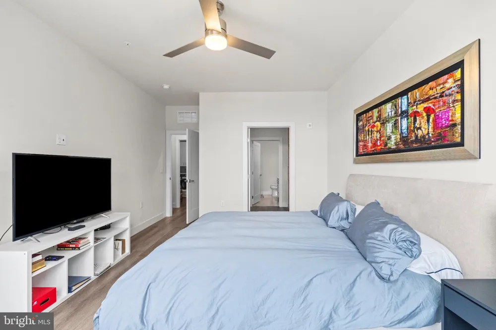 1761 OLD MEADOW ROAD #215 Mclean, VA 22102