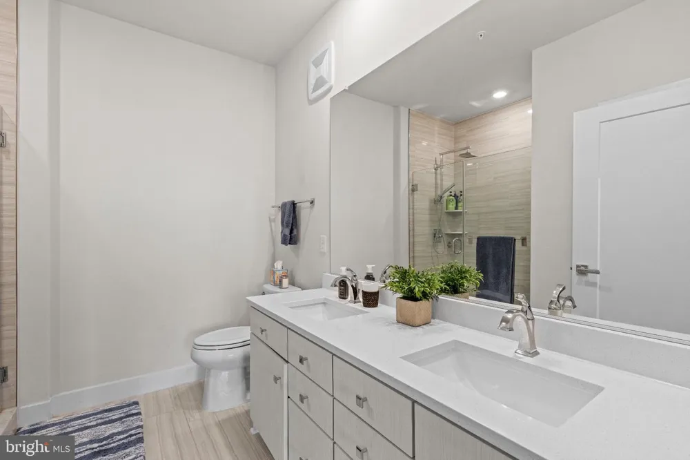 1761 OLD MEADOW ROAD #215 Mclean, VA 22102