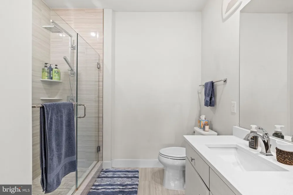 1761 OLD MEADOW ROAD #215 Mclean, VA 22102