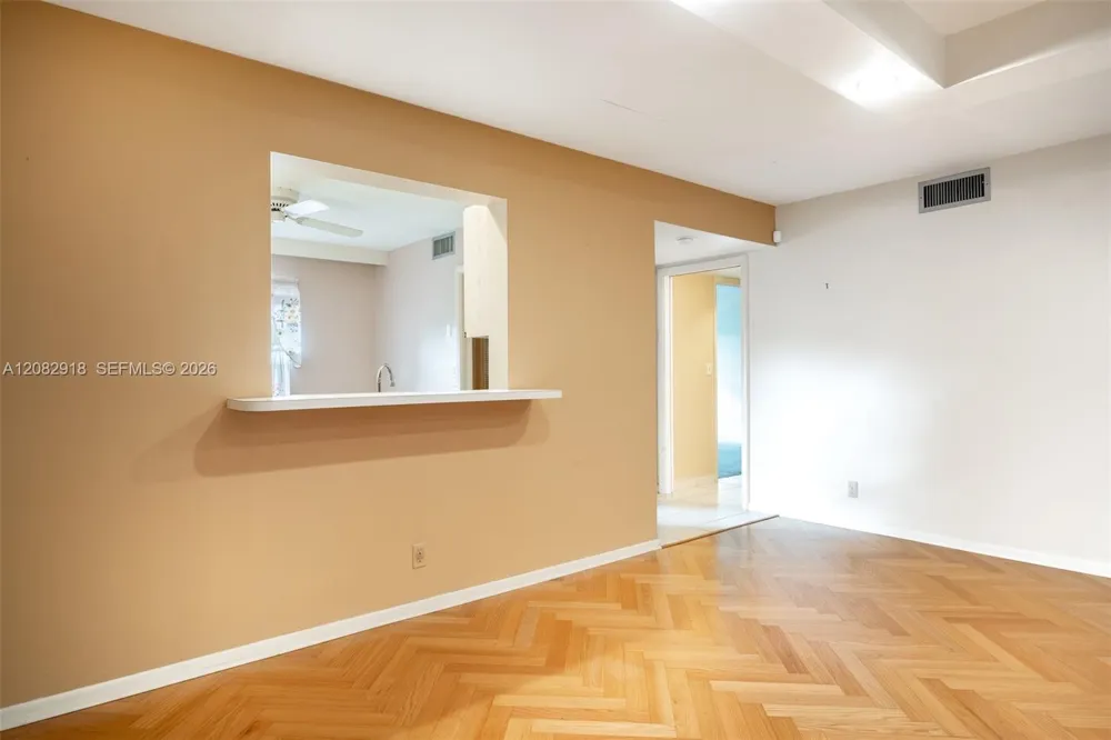 150 S Hollybrook Ter #208 Pembroke Pines, FL 33025