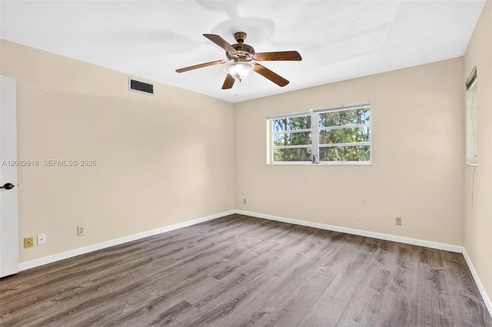 150 S Hollybrook Ter #208 Pembroke Pines, FL 33025