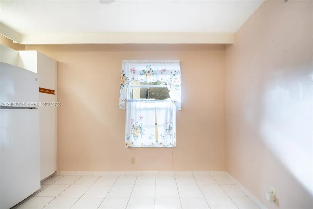 150 S Hollybrook Ter #208 Pembroke Pines, FL 33025