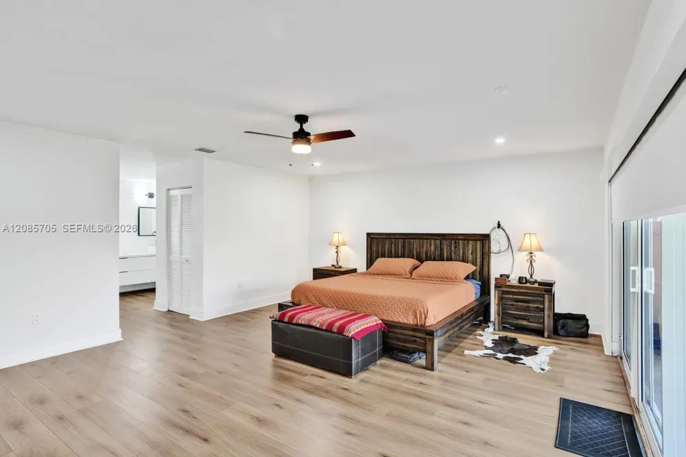 8946 SW 150th Ct Cir E Miami, FL 33196