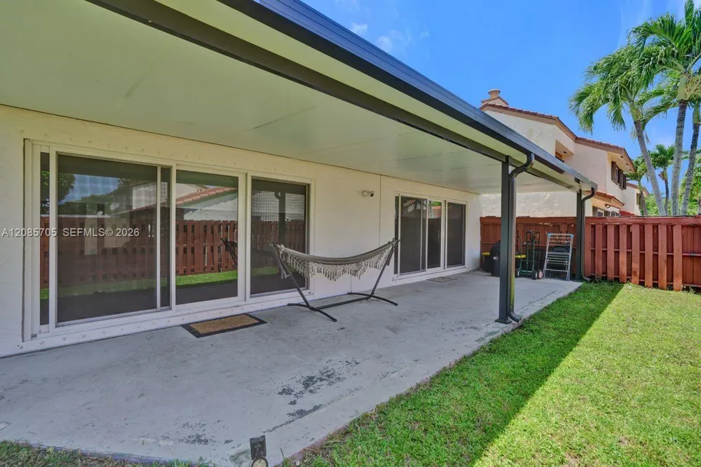 8946 SW 150th Ct Cir E Miami, FL 33196