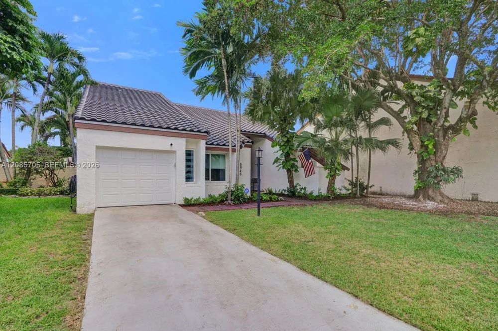 8946 SW 150th Ct Cir E Miami, FL 33196