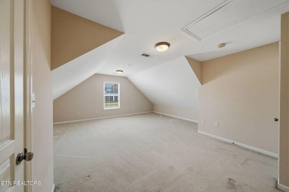1721 Bombay Lane Knoxville, TN 37932