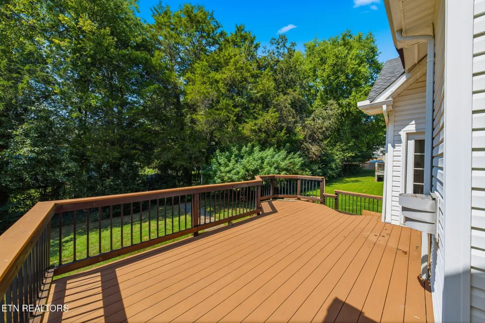 1721 Bombay Lane Knoxville, TN 37932
