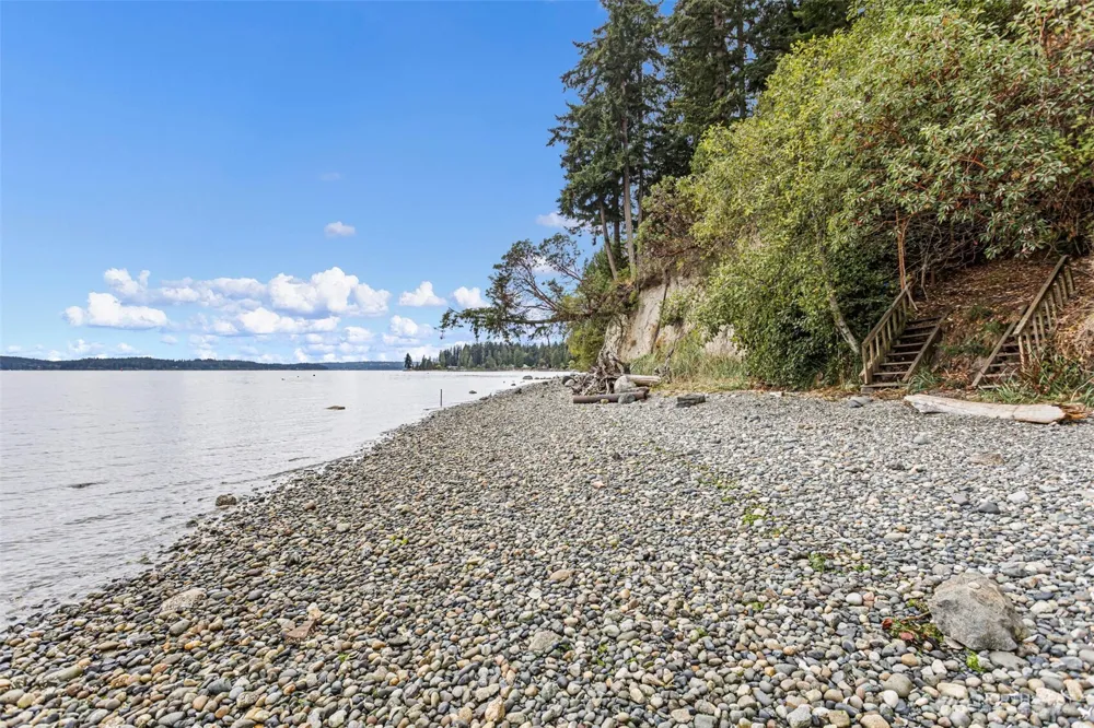 15850 Sandy Hook Road NE Poulsbo, WA 98370
