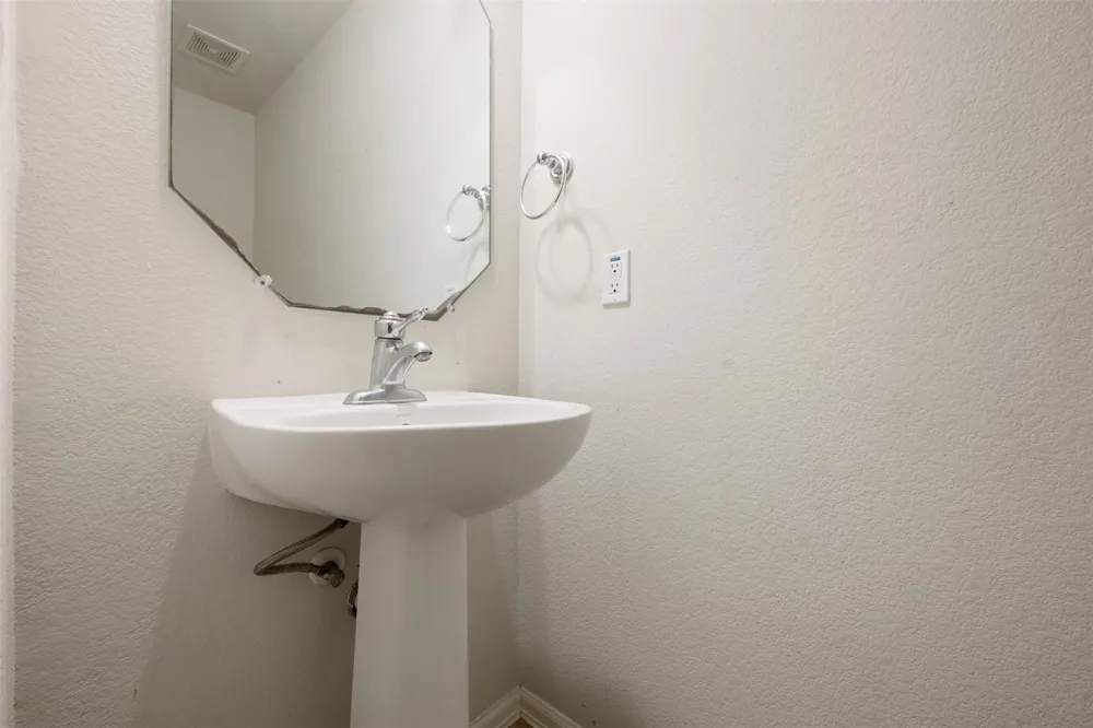 301 Lark Street Leander, TX 78641
