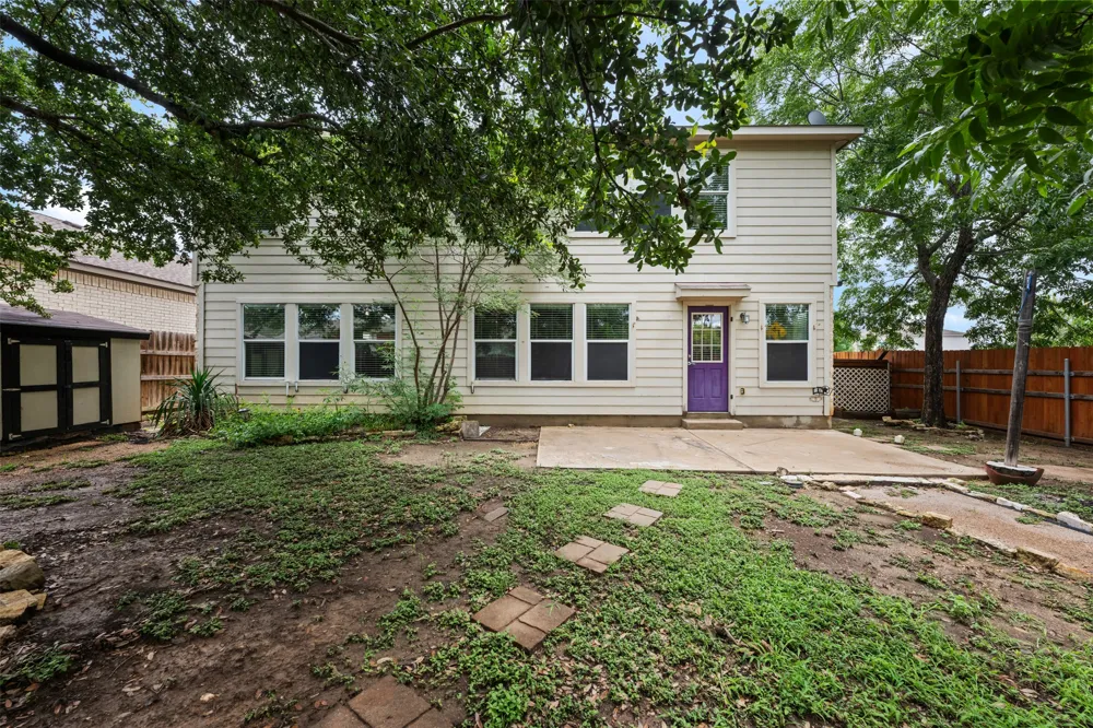 301 Lark Street Leander, TX 78641