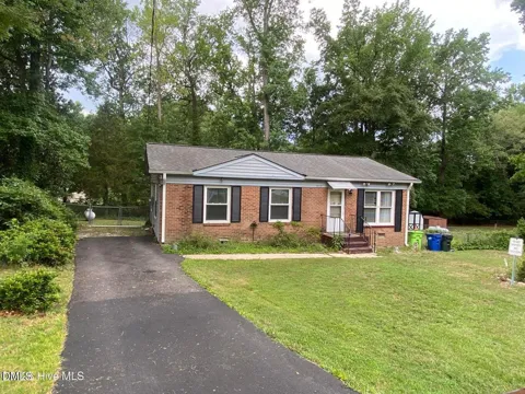 7229 Bentley Circle