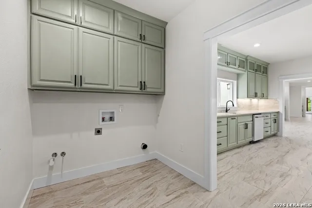 362 ENGLEWOOD DR Kerrville, TX 78028