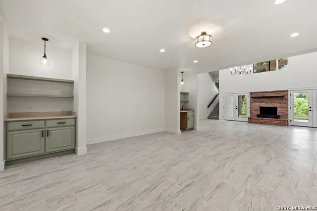362 ENGLEWOOD DR Kerrville, TX 78028