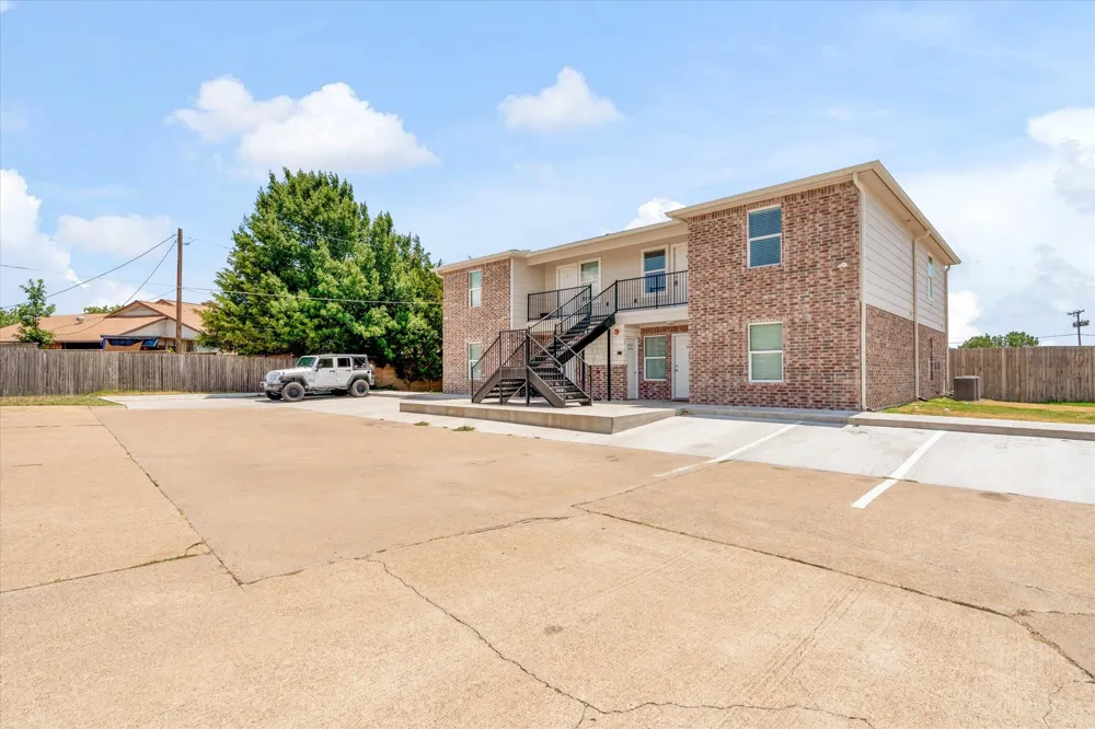 1406 Courtney Place #D Cleburne, TX 76033
