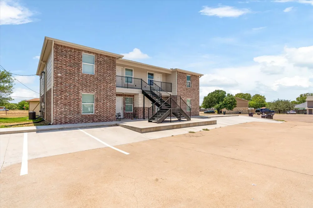 1406 Courtney Place #D Cleburne, TX 76033