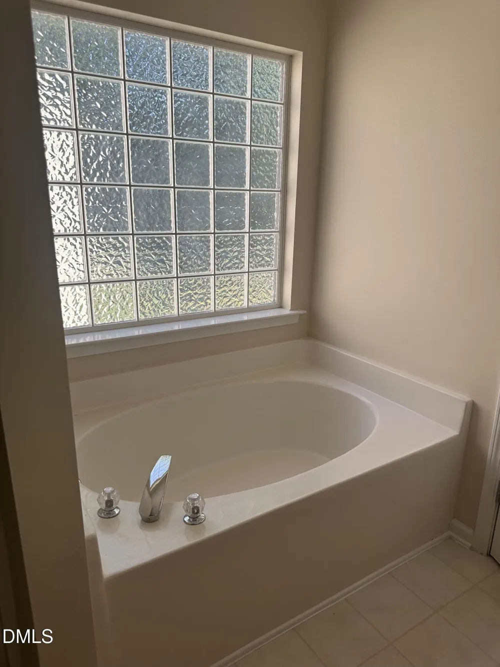 18 Grosbeak Lane Durham, NC 27713