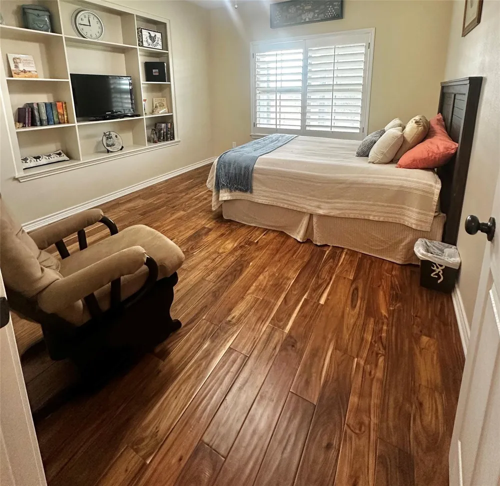 1733 County Road 376 Shiner, TX 77984
