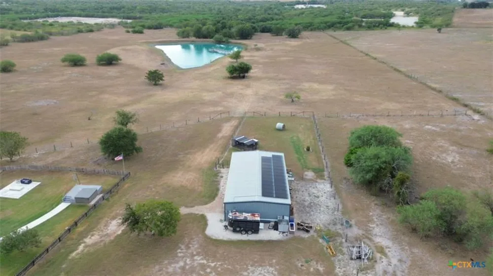 1733 County Road 376 Shiner, TX 77984