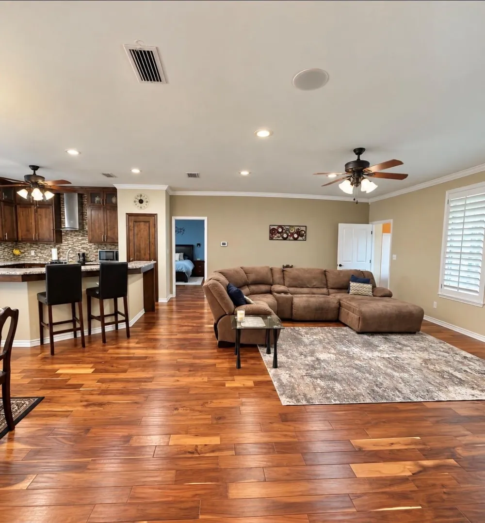 1733 County Road 376 Shiner, TX 77984