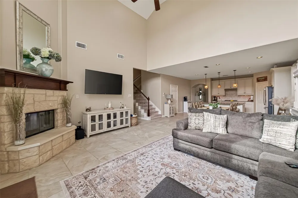 3527 Chestnut Grove Lane Fulshear, TX 77441