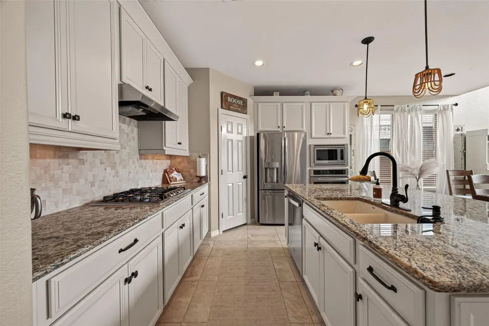 3527 Chestnut Grove Lane Fulshear, TX 77441