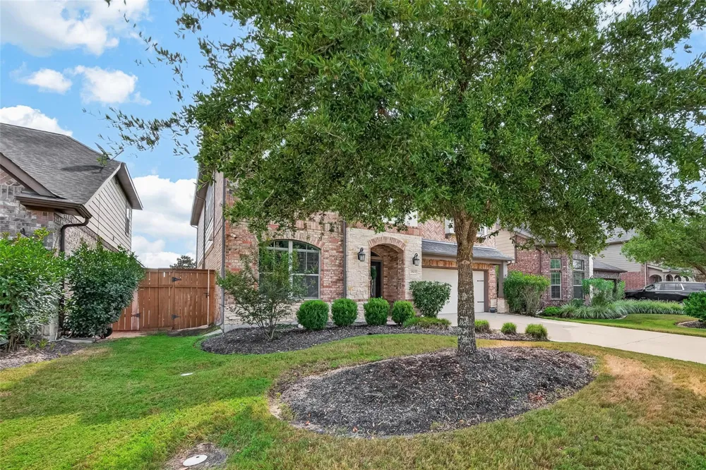 3527 Chestnut Grove Lane Fulshear, TX 77441