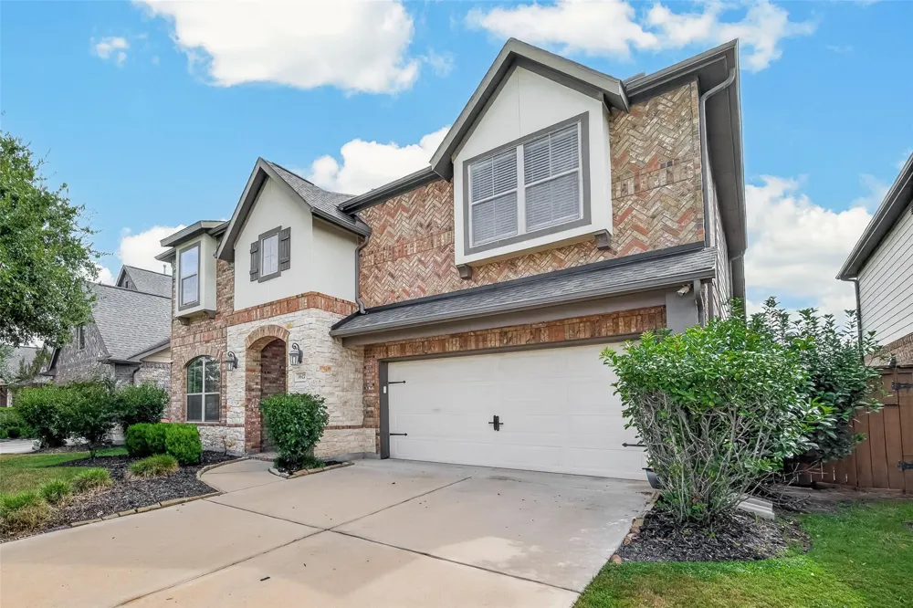 3527 Chestnut Grove Lane Fulshear, TX 77441